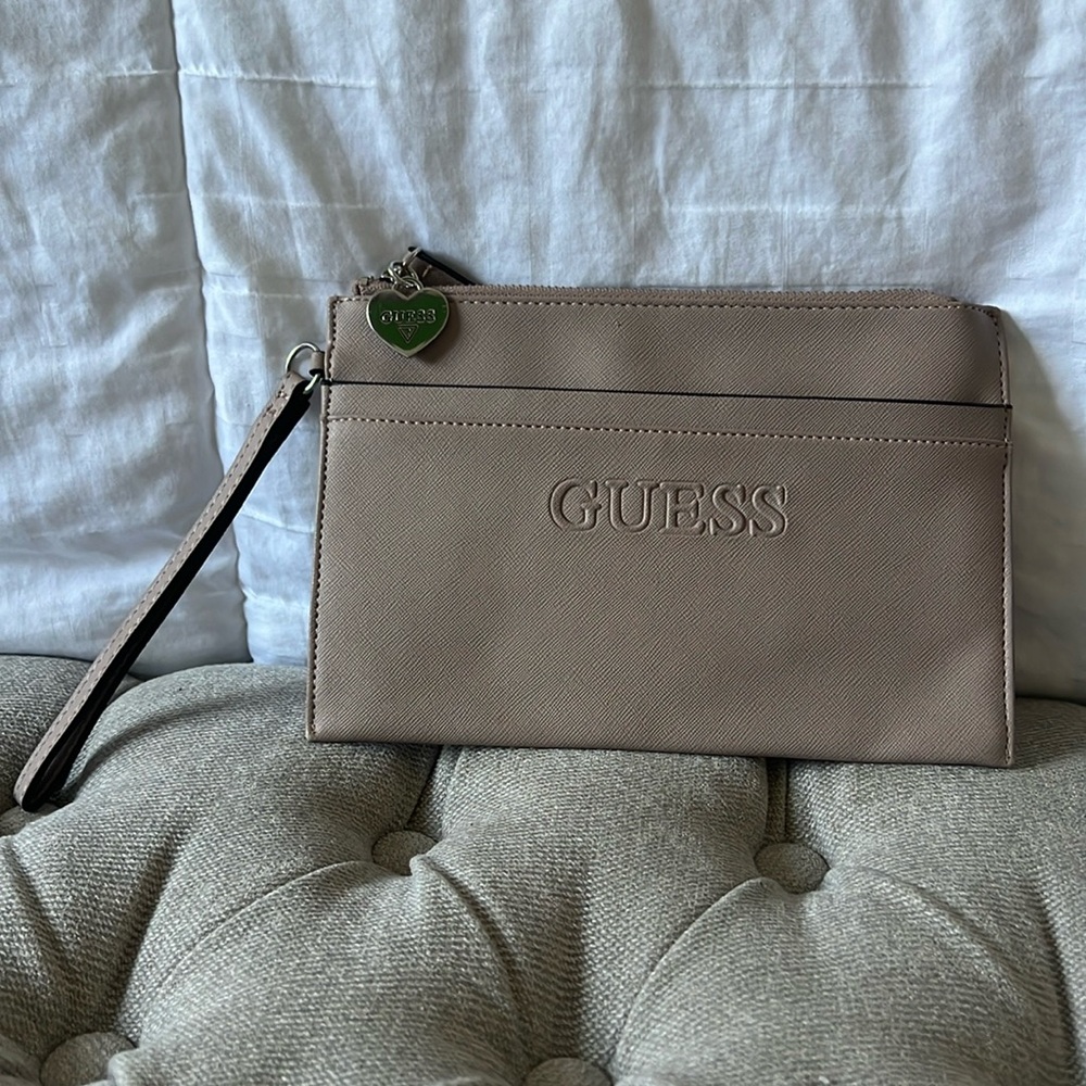 Guess Pocket book/Wallet